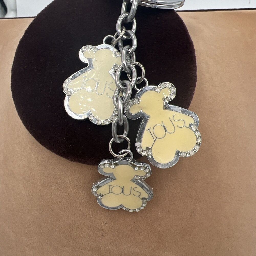 Tous Bear Triple Bear Keychain Dangle Silver Tone Dainty Key Ring Cream Color
